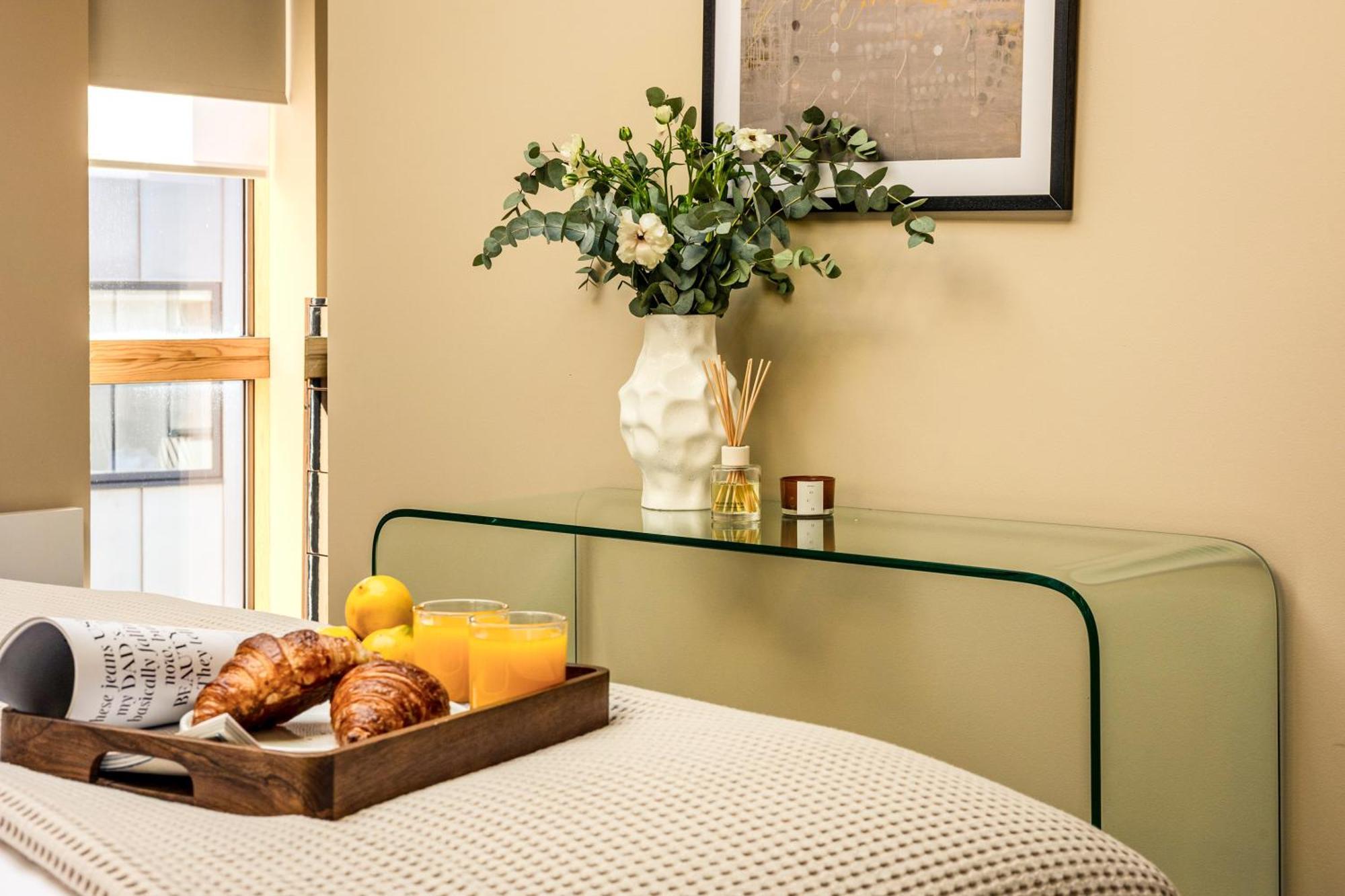 Liverpool Street I Your Apartment *